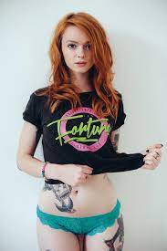 Lass Suicide - Free sexy pics, galleries & more at Babepedia