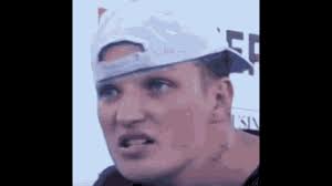 Edward Bill Chi Da GIF