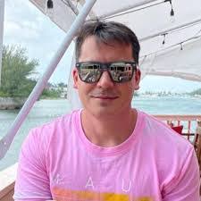 Jeff Gaylor's Instagram, Twitter & Facebook