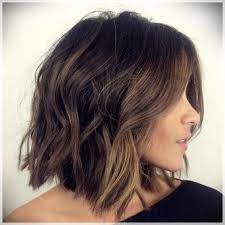 2019 Mechas For Brunettes Black Or Brown Hair Messy Bob Hairstyles Hair Styles Medium Hair Styles