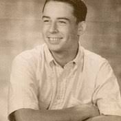 Derek Hawkes's Instagram, Twitter & Facebook