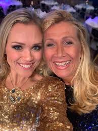 De afgelopen weken kon iedereen het iconische programma tien om te zien helemaal herbeleven bij vtm. Hosting The Hr Excellence And Corporate Anne De Baetzelier Facebook