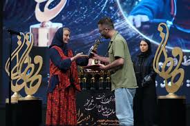 مریم کاویانی در فرش قرمز جشن حافظ ۱۴۰۴