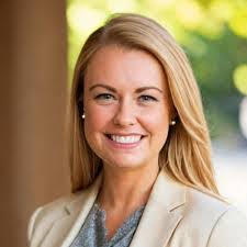 Gabrielle Abrams's Instagram, Twitter & Facebook