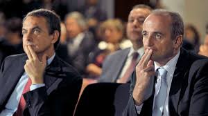 Sebastián defiende a Zapatero mostrando las joyas que le regaló el rey de  Arabia Saudí