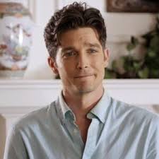 Logan Bartholomew's Instagram, Twitter & Facebook