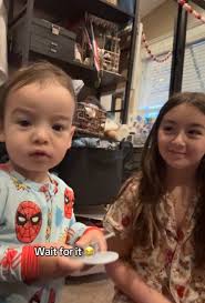 Hoo hoo 😭😭 #cutebabies #momlife #babyboy #siblinggoals