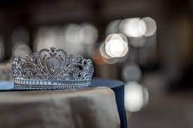 Glass queen dp for whatsapp. 500 Crown Pictures Hd Download Free Images On Unsplash