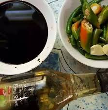 Salim dari kampung tupong di petrajaya, terkenal dengan sambal kicap yang dihasilkannya dan dijual bersama suntong tutok sejak hampir tiga dekad lalu. Sambal Kicap Letop Tahan Lebih Lama Dan Sedap Jangan Abaikan 3 Rahsia Mudah Ni Keluarga