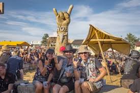 75,000 fans, 190 acts and 3 days of head banging at wacken open air! Bilderspezial So Wurde Auf Dem Wacken Open Air 2018 Dem Schwermetall Gehuldigt Regioactive De