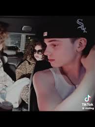 Qué Significa Sunday De Zombies 4