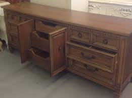 7 Pieces Vintage Thomasville Bedroom Set By Hautelookresale Vintage Dressing Tables Bedroom Set Pieces Vintage