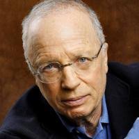 Thierry Roland : Françoise et Gary bouleversés lors de l'ovation au stade  Océane