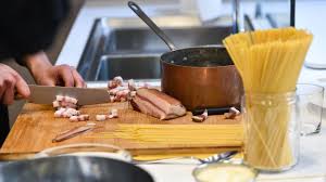 Tim Malzer Verrat Das Beste Rezept Fur Spaghetti Bolognese Stern De