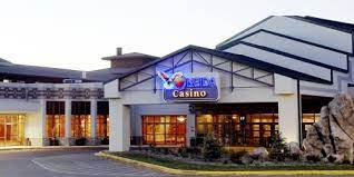 Native american tribes offer gaming and bingo in 19 locations around the state, and many wisconsin casinos provide fine dining and quality entertainment. Wisconsin Casino Golf Courses Wisconsin Casino Golf Packages