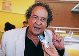 This picture was taken from modern maturity magazine in 2004. Denuncian Boicot Politico En Eleccion De Rector Diario El Heraldo