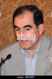 OCHA Operations Director John Ging parla alla stampa. John Ging, Operations  Director per l'Ufficio di coordinamento per gli Affari Umanitari (OCHA) e  Afshan Khan, direttore per l'UNICEF dell'ufficio dei programmi di emergenza,