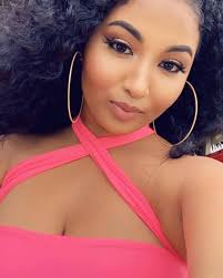 🇸🇷Suriname GET READY‼️‼️🇸🇷 Shenseaa ( the dancehall princess) is coming  and she will be live at Live Entertainment Center(Flamboyant park). On  February 23 so be there It's a show you don't want