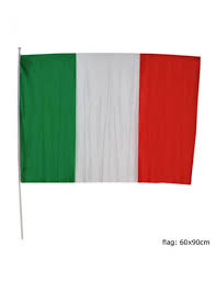 Die italienische flagge hat sich von der französischen flagge inspirieren lassen, die napoleon 1796 bei einem angriff nach italien brachte. Italien Flagge 60 Cm X 90 Cm Partydeko Und Gunstige Faschingskostume Vegaoo