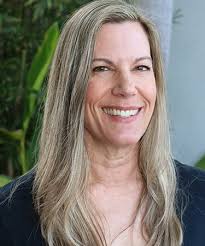 Lisa Sugg's Instagram, Twitter & Facebook