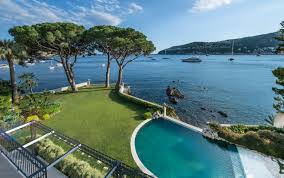Cap ferrat (cap meaning cape in english) is an unspoiled place located between nice and monaco. Mas De La Rube Saint Jean Cap Ferrat French Riviera Vacations Casol Villas France