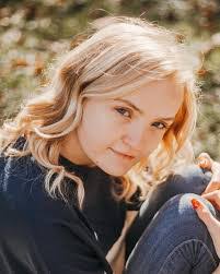 Destiny Pennington's Instagram, Twitter & Facebook