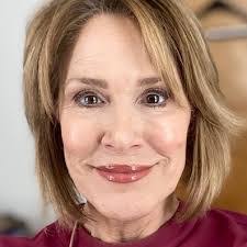 Amy Tichenor's Instagram, Twitter & Facebook