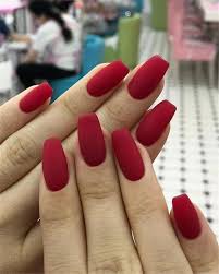 Estas uñas se hacen una laca de uñas especial que produce este efecto. Acrylicspringnails Unas De Gel Rojas Unas De Gel Cuadradas Unas Cortas De Acrilico