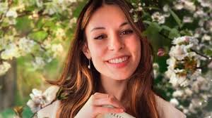 Descubre a Beatriz Esteban, autora de 'Si vuelve el invierno'