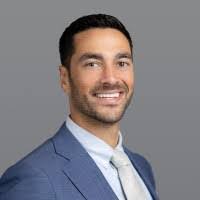 Laura Hildreth's Instagram, Twitter & Facebook