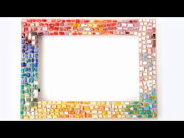 Ver más ideas sobre marcos decorativos, manualidades, portaretratos decorados. Hacer Un Marco Con Mosaico De Vidrios Hogamania Youtube