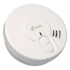 As carbon monoxide is a colorless and odorless gas that can easily go undetected, that is a great feature. Kidde P9040 Photoelectric Battery Operated 4 Inch Smoke Alarm