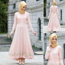 Yeni Sezon Patirti Kampanyali Urunler Gelinlik The Dress Giyim