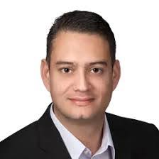 Roger Zuniga's Instagram, Twitter & Facebook