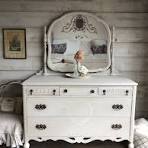 VENDU - PORTFOLIO PIECE | Commode antique peinte en blanc ...