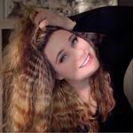 Rebecca Kohl's Instagram, Twitter & Facebook