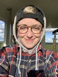 Dani Bailey's Instagram, Twitter & Facebook