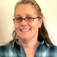 Cindy Browne's Instagram, Twitter & Facebook