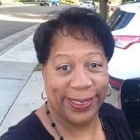 Carolyn Hamel's Instagram, Twitter & Facebook