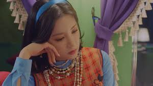 The only people in the world who are allowed to call chorong old happy 31st birthday to the best leader #apink #chorong. Apink Dumhdurum Who S Who K Pop Database Dbkpop Com