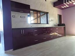 It also features a center island with space for a breakfast bar lighted by pendant lights. Kitchen Straight Ziyko