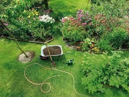 Alles zu den kosten für die dauerhafte pflege durch einen gärtner finden sie im nächsten abschnitt. Garten Anlegen Kosten Und Muhen Die Sich Lohnen Zuhause3 De