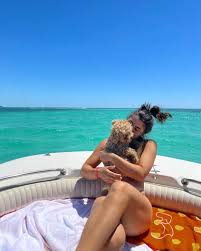 Bianca vanessa andreescu (romanian pronunciation: Bianca On Twitter Boat Daaaaay