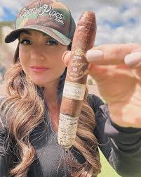 Miguel Peterson's Instagram, Twitter & Facebook