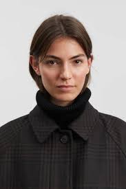 skall studio Mary Coat