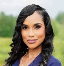 Trina Powell-Jones Influencer of the Year 2024. @styleliketrina  congratulations 👏🥂 . Production: @flashforwardmg @kingkrownmedia  @iamjeffdavidking . . #bfbgawards #fashionawards ##beautyawards  ##blackexcellence #canadianfashionawards #redcarpet ...