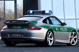 Menjadi wira yang kuat dan berani yang dapat mengatasi segala kesulitan yang setiap hari dapat menangkap. Koleksi Kereta Polis Jerman Yang Paling Cool Mekanika