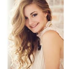 Claire Hardwick's Instagram, Twitter & Facebook