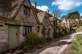 Best places to visit in the cotswolds: The Cotswold Villages Best Places To Visit And Stay In The Cotswolds On A 3 Day Itinerary My Feet Will Lead Me