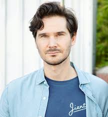 Paly grad taps into the ultimate Silicon Valley beverage: Alcoholic  kombucha